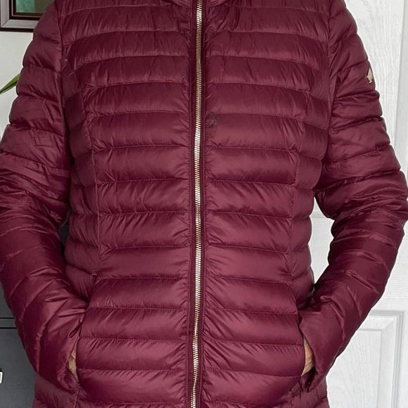 Kate Spade packable down coat jacket with hood in deep cherry pink red - Picture 2 of 7